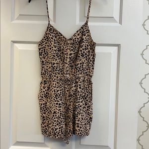 H & M cheetah romper size 4